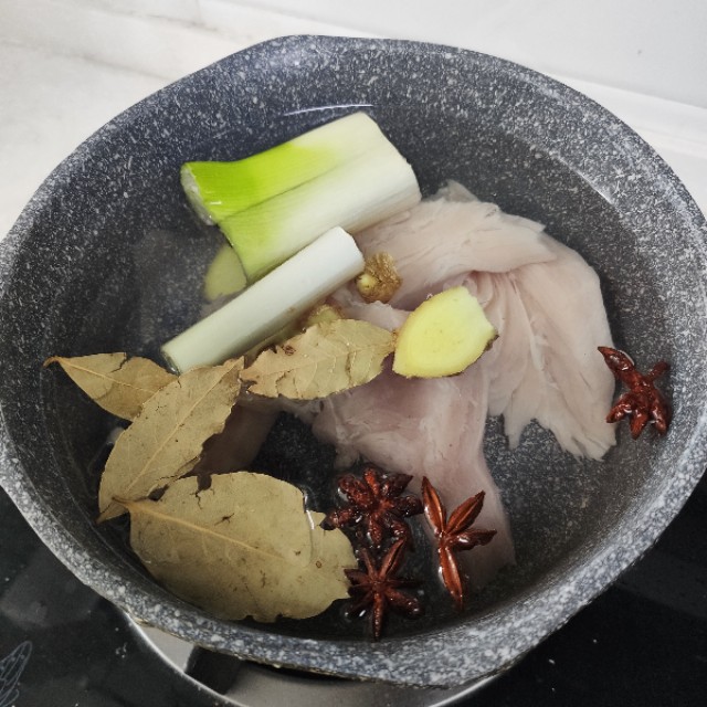 普通面包机鸡胸肉松在家怎么做,无糖无油鸡胸肉肉松