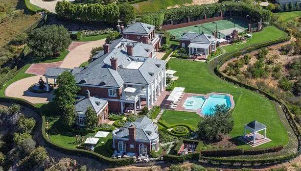 全球独一无二的富人区开法拉利是混得最差的全中国仅有他1人能进