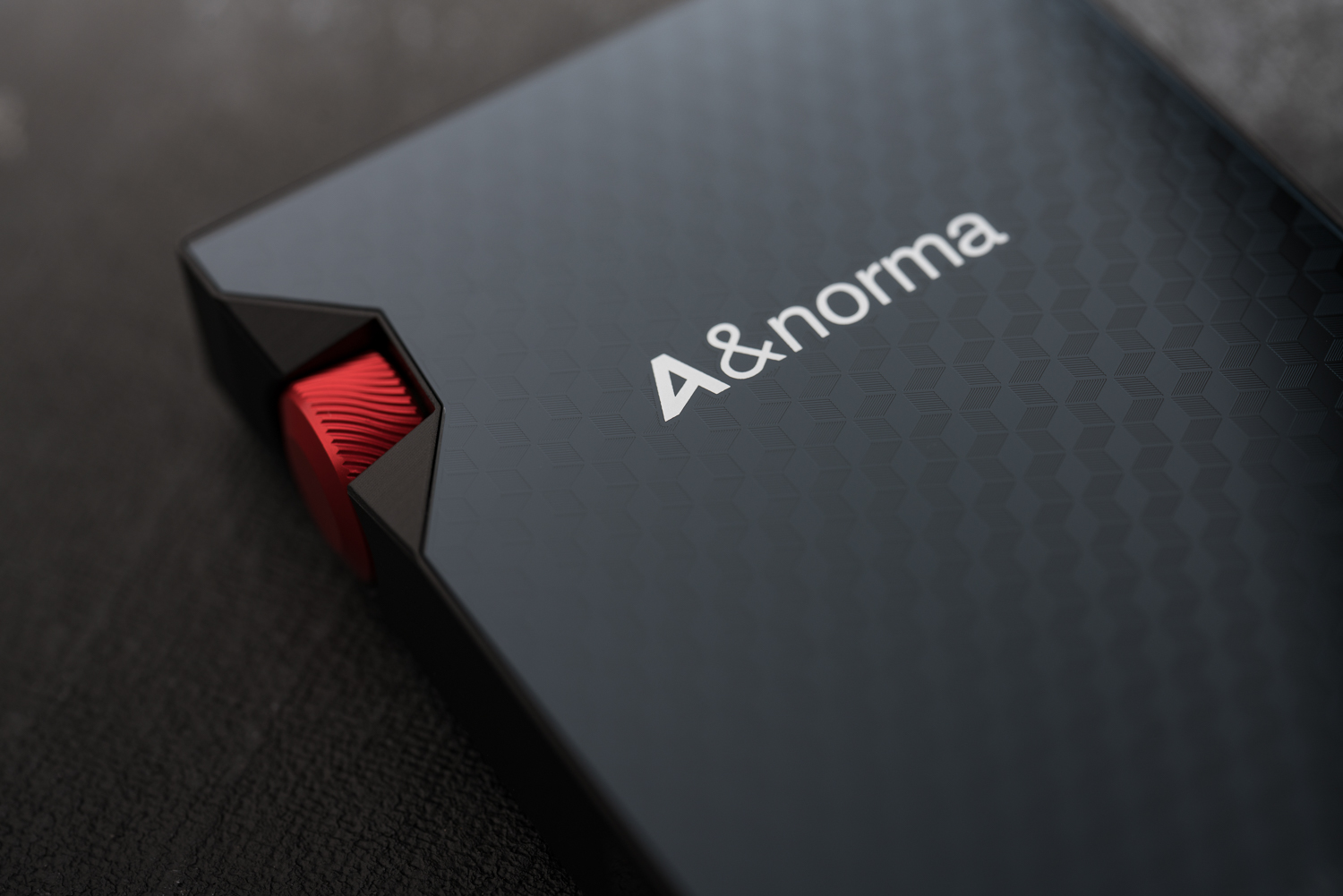 “毒杀”颜控用户——AnormaSR15“鹤顶红”版图赏简评