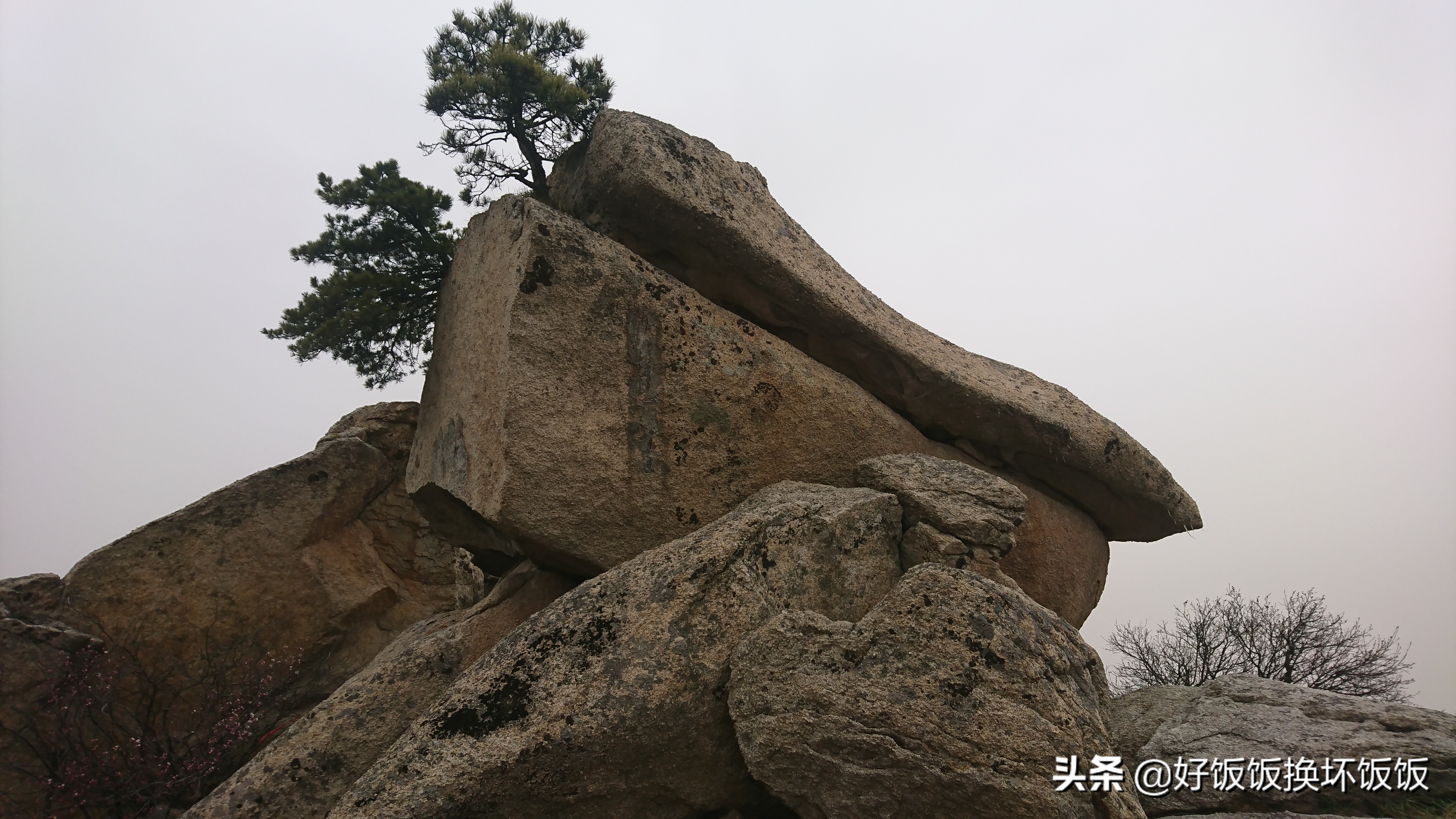 华山站到华山北峰怎么走,华山西峰到华山北峰山路怎样
