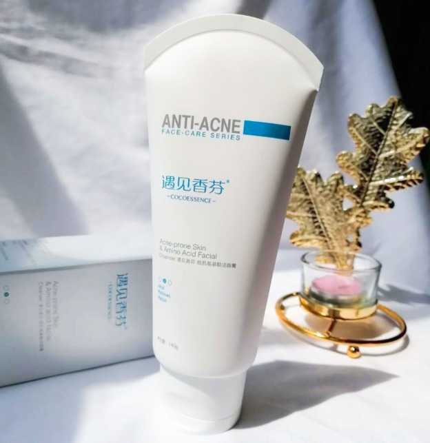 适合油皮痘痘肌的洗面奶排行榜,越洗痘痘越少的平价洗面奶