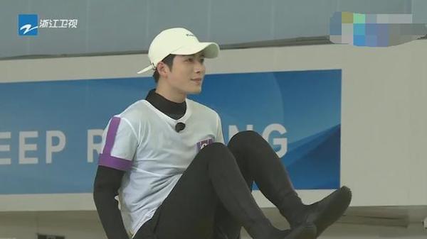 angelababy会亲自教小海绵,angelababy有多保护小海绵