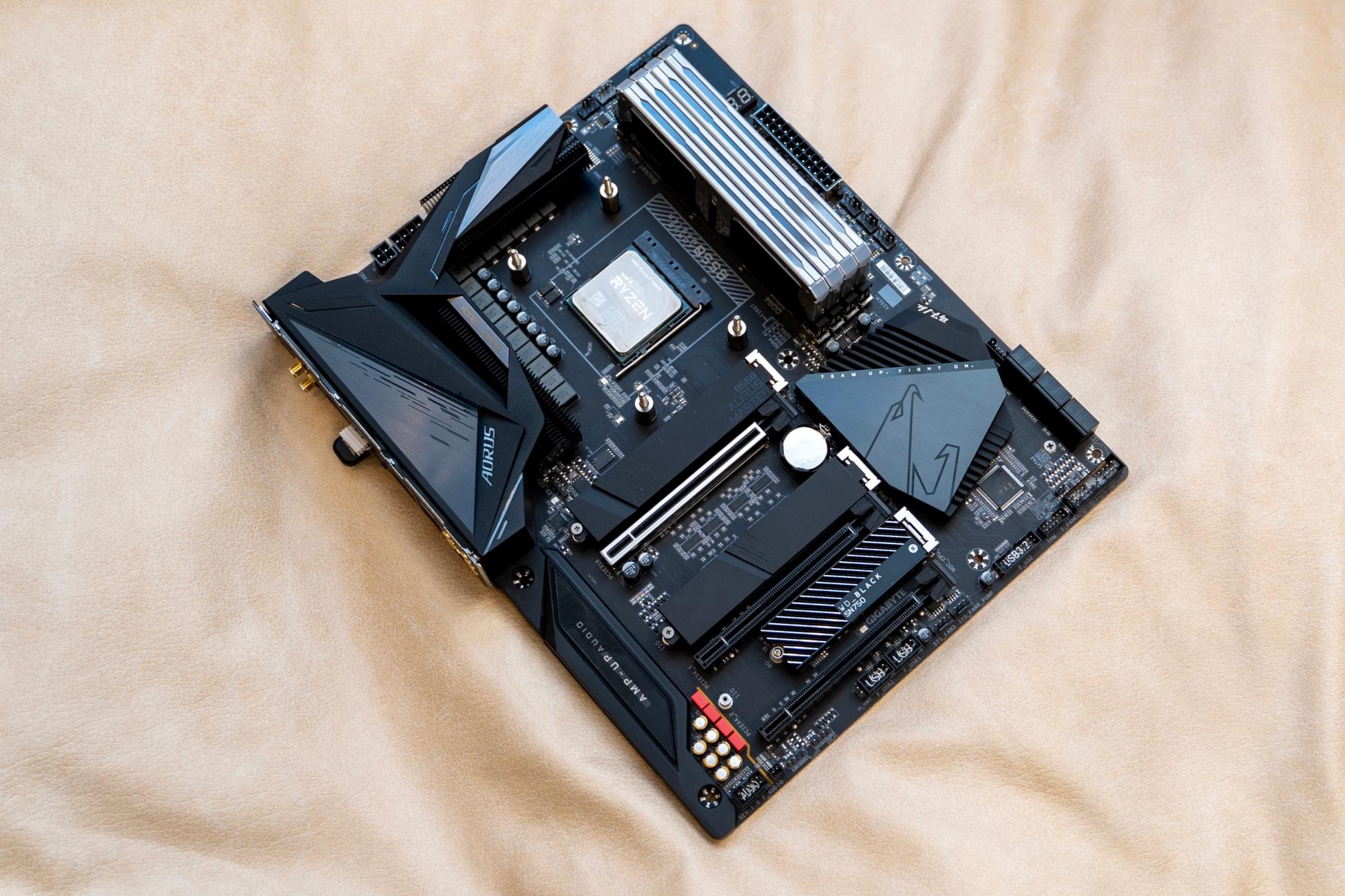 技嘉b550小雕怎么超频内存,技嘉b550lite主板能超频吗