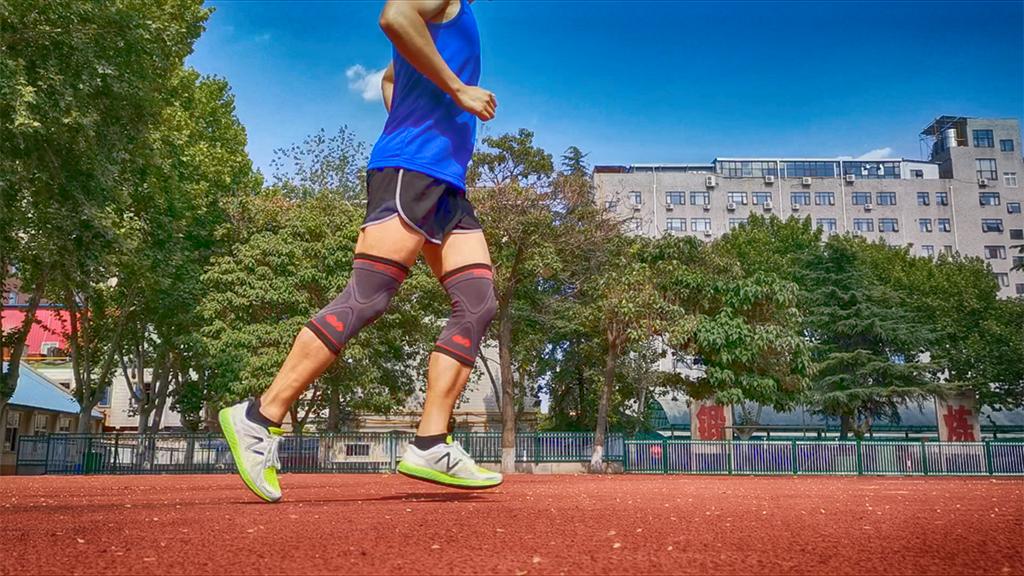 迈克达威防撞护膝测评,迈克达威护膝4200测评
