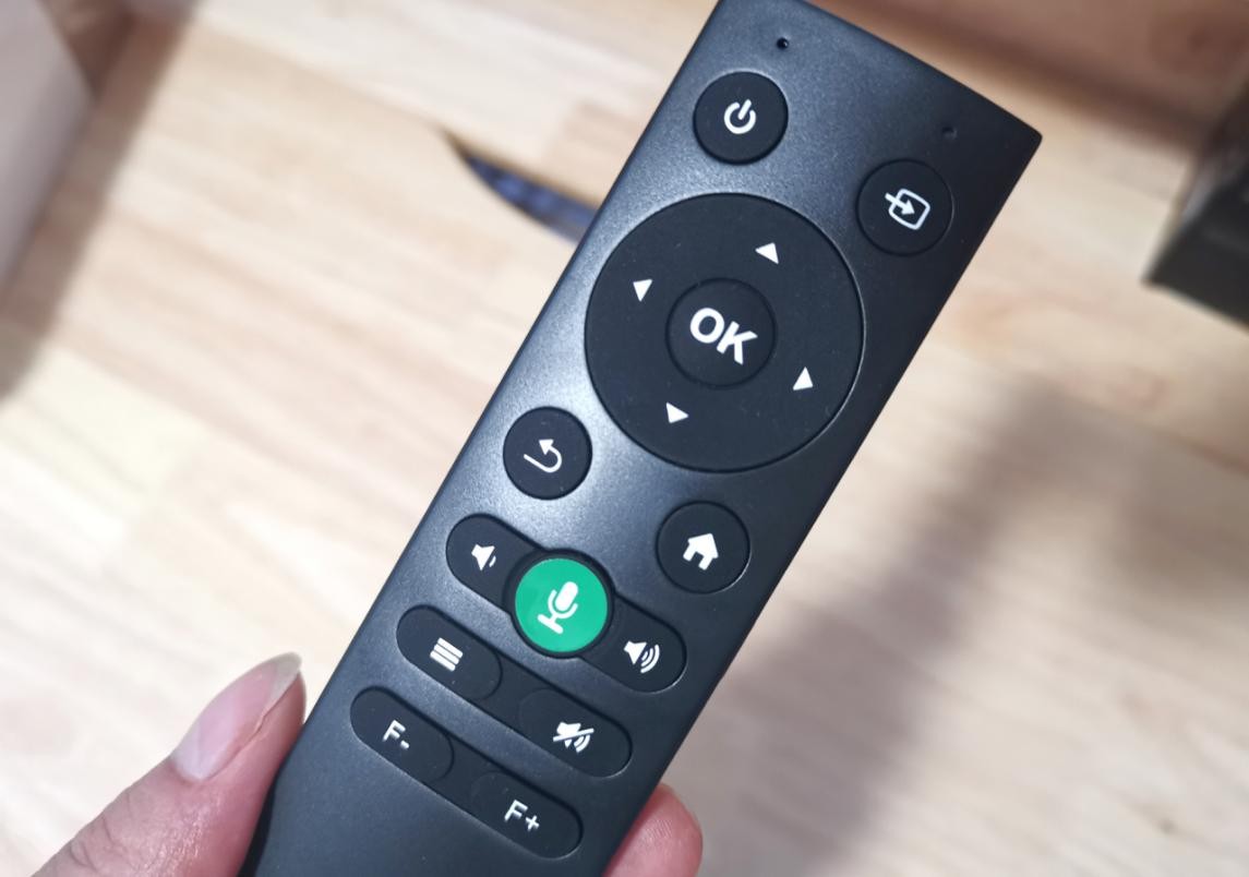 泰捷weboxt1投影仪对比极米,泰捷weboxt1投影仪和天猫魔屏对比