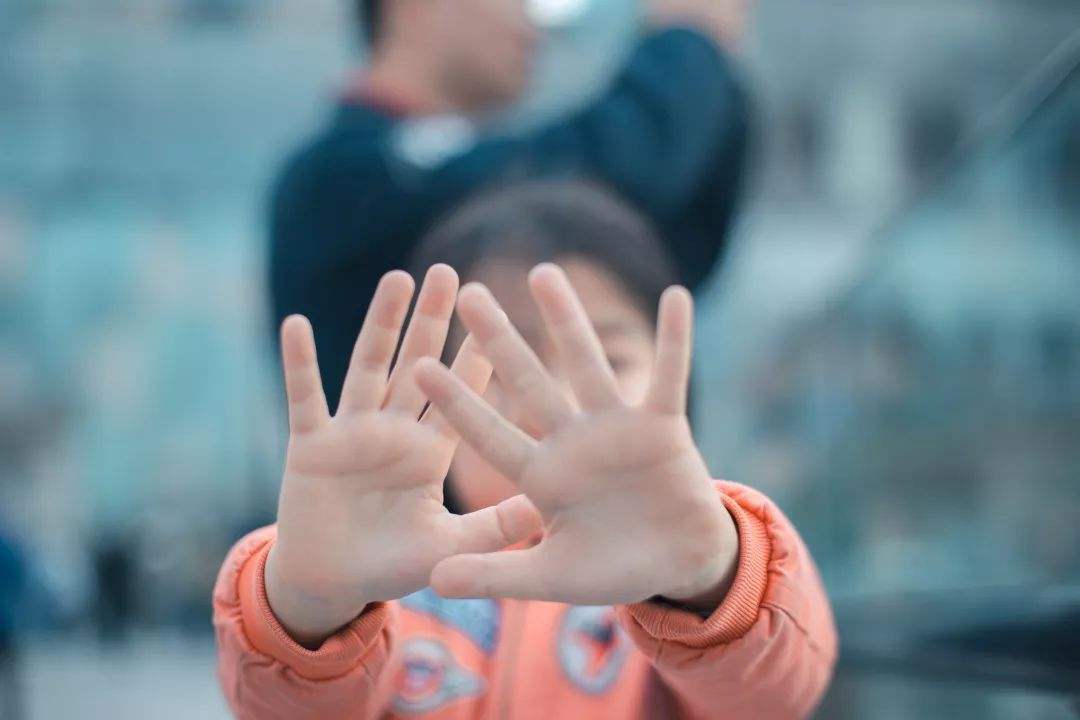 孩子被同伴排斥怎么办,孩子被排斥父母如何引导