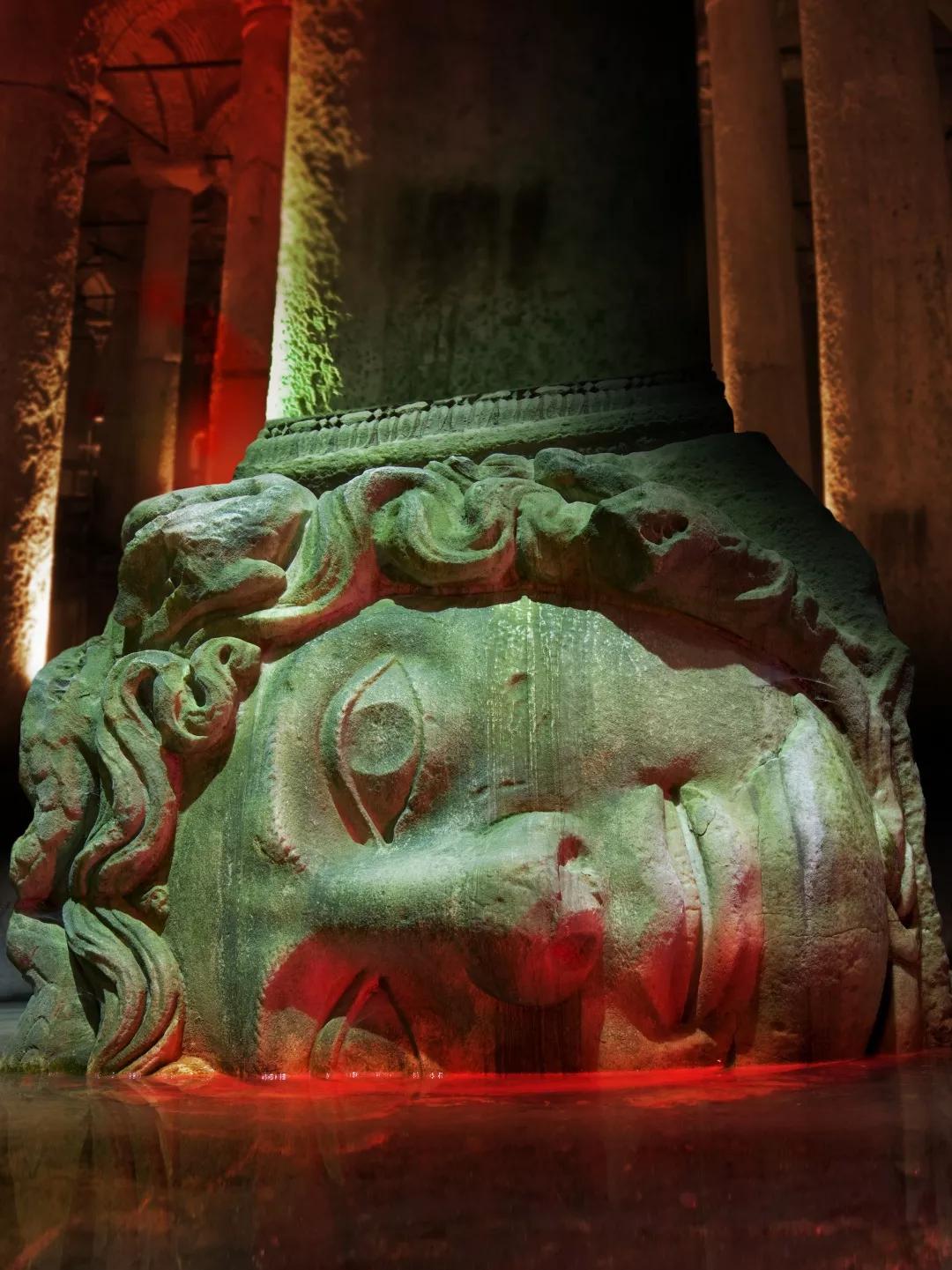 摄人心魄的恶魔之眼,深邃的恶魔之眼