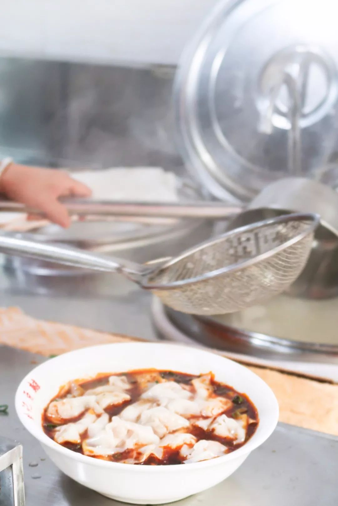 张杰老家在成都新都区新繁镇哪里,新都离新繁多少公里