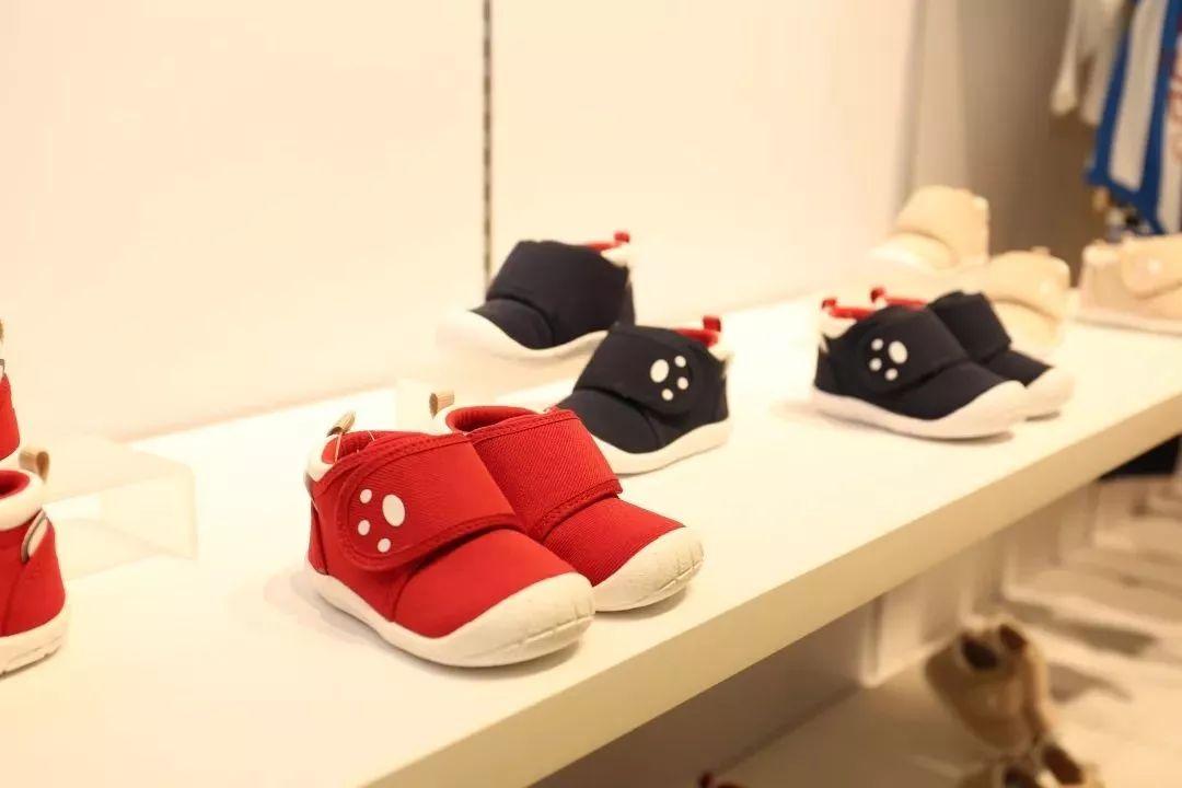 巴拉巴拉2012全年营业额,巴拉巴拉销量