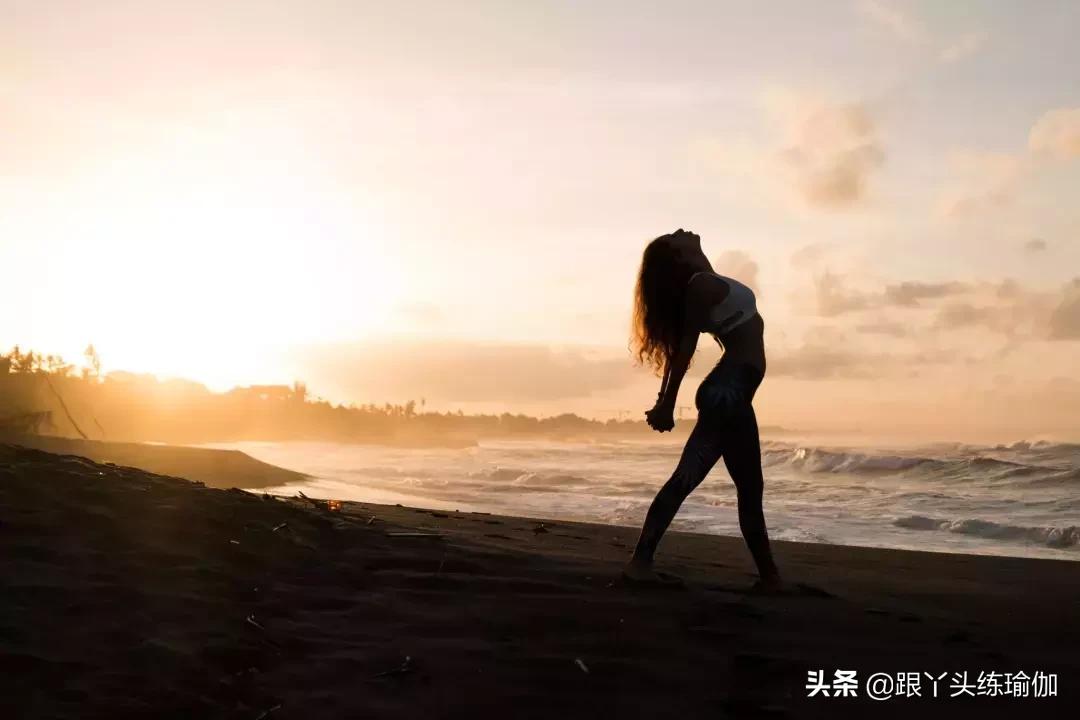 适合四十五岁每天练习的瑜伽动作,适合45岁练的瑜伽动作