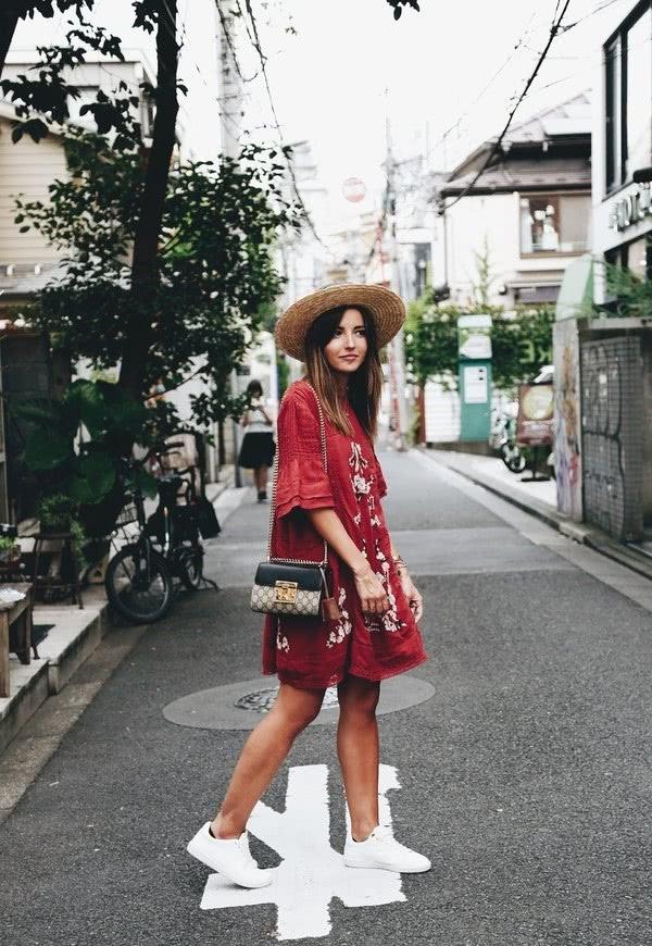 平底鞋高跟鞋推荐搭配长裙,尖头平底单鞋适合搭裙子