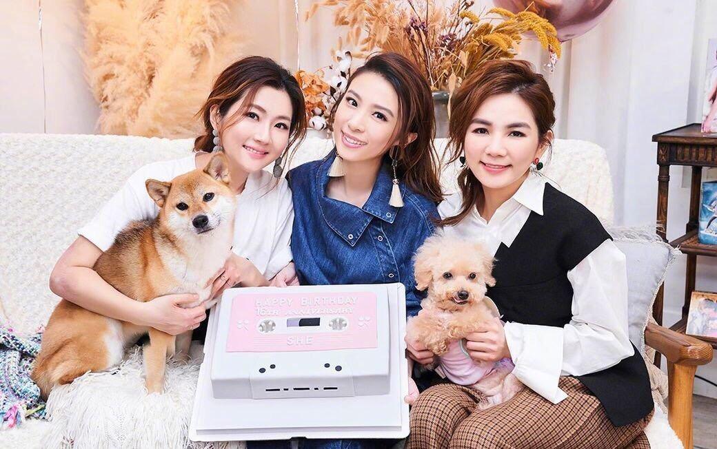 任家萱讲述烧伤经历,任家萱烧伤完整赔偿