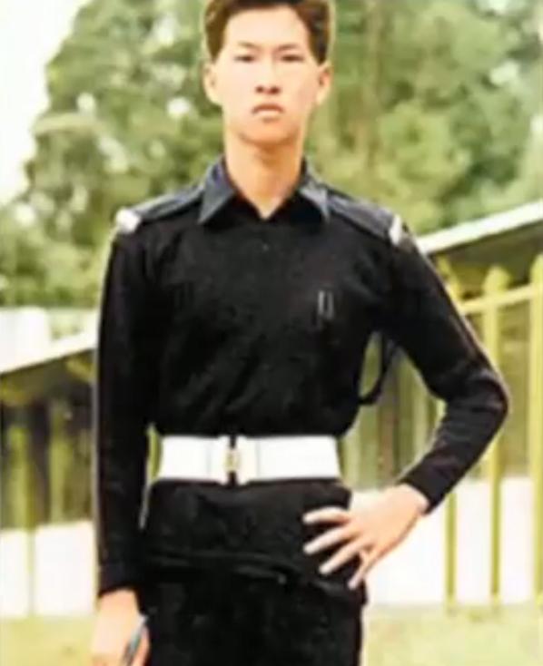 第一份工作是不是跟专业相关的,第一份工作和专业无关