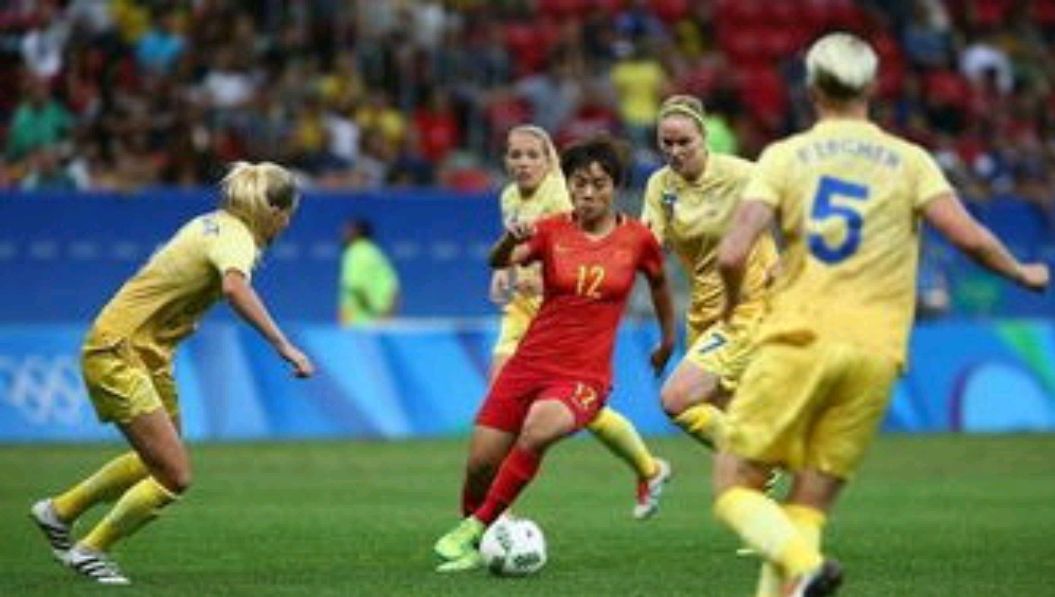 美女足队长再谈男女平等，郜林一句话秒替FIFA解围