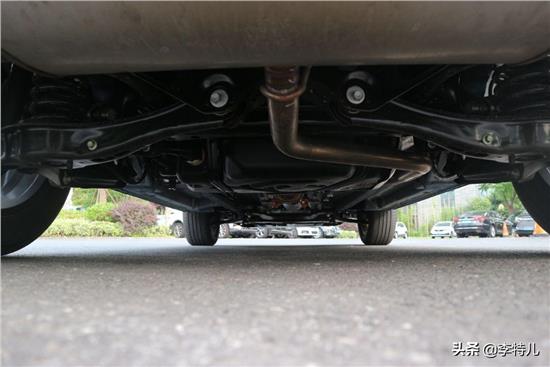 宝石蓝最好看的车型,宝石蓝车给人的感觉