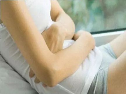 大姨妈只来两三天血少发黑,一个月来三次大姨妈还是黑色的血