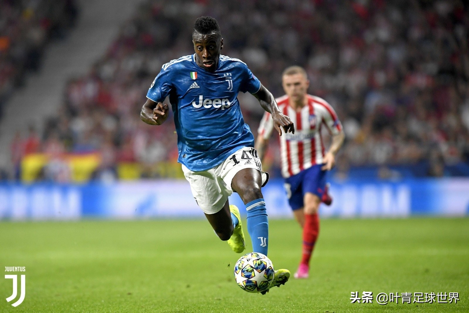 C罗疯狂表演：第94分钟单挑6人险绝杀！霸气手势回击满场嘘声