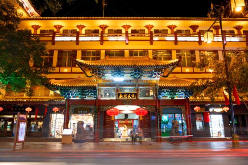 甘肃敦煌什么地方有沙金,敦煌莫高窟在甘肃的什么地方