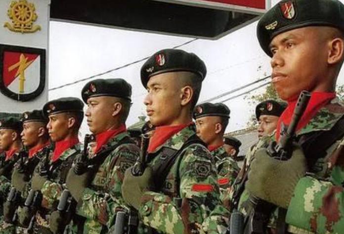 印尼杀了50万华人的原因,印尼杀了50万华人纪录片