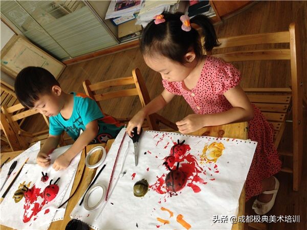 少儿美术培训班收费明细表,少儿美术培训班课程全套