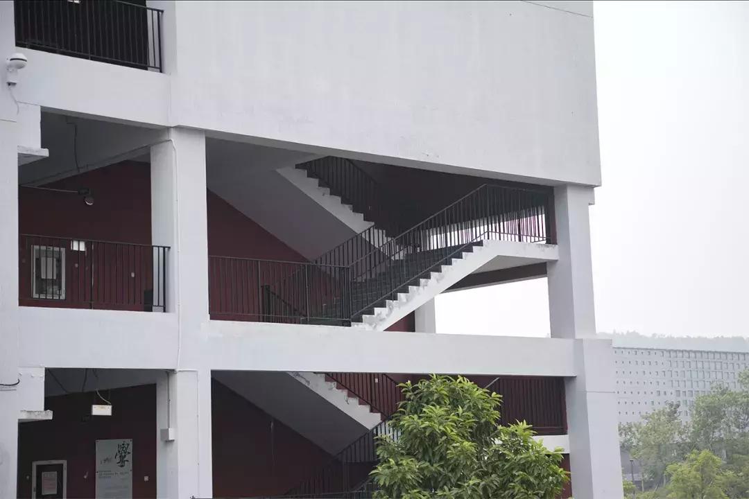 深圳这所大学宛如空中之城！