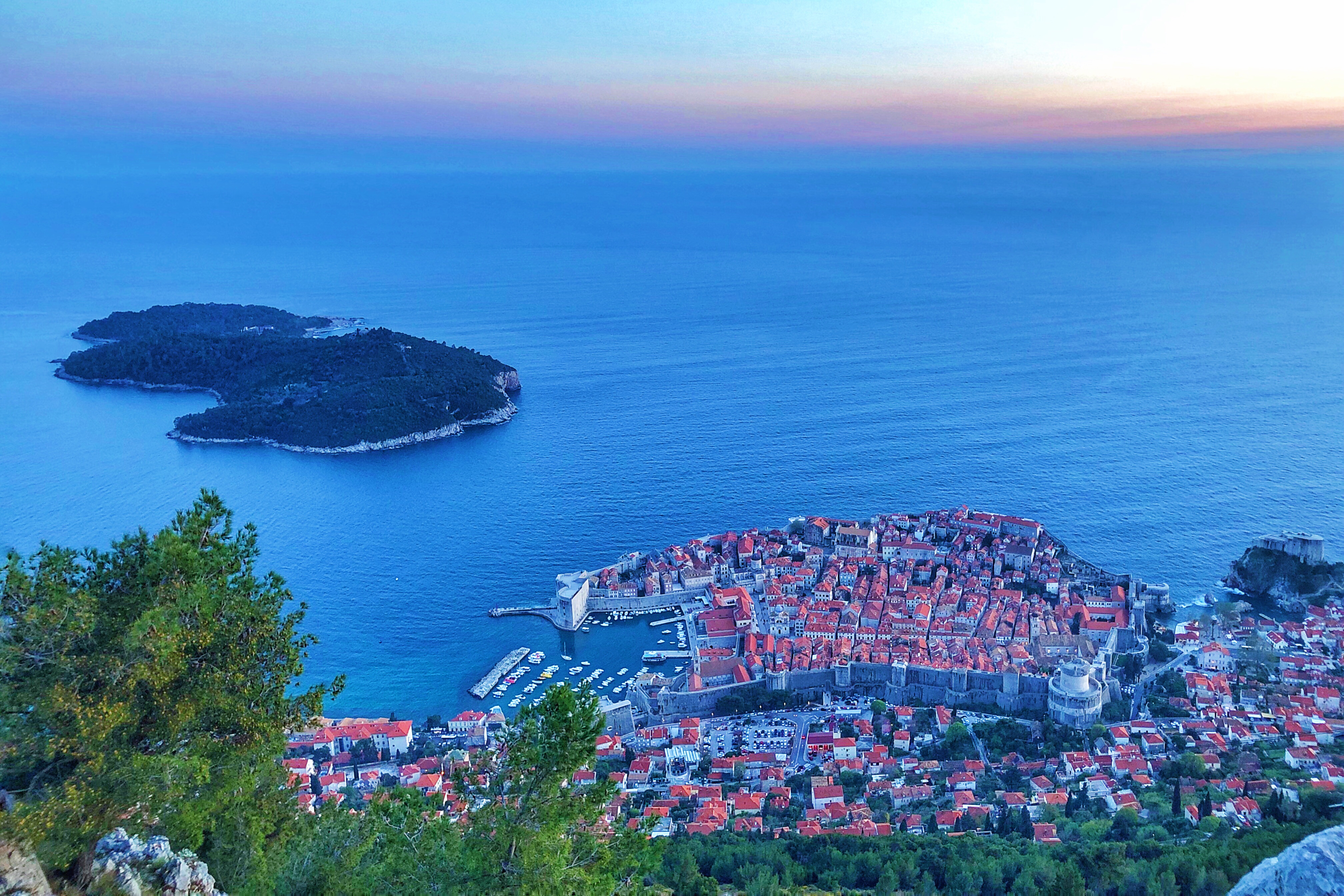 权力的游戏,捧起了世界最牛的网红城市:君临!!