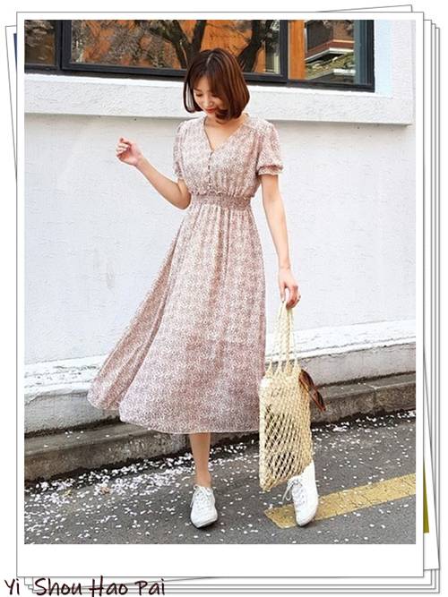 夏天流行的韩系穿搭可甜可撩,适合亚洲人的韩系穿搭