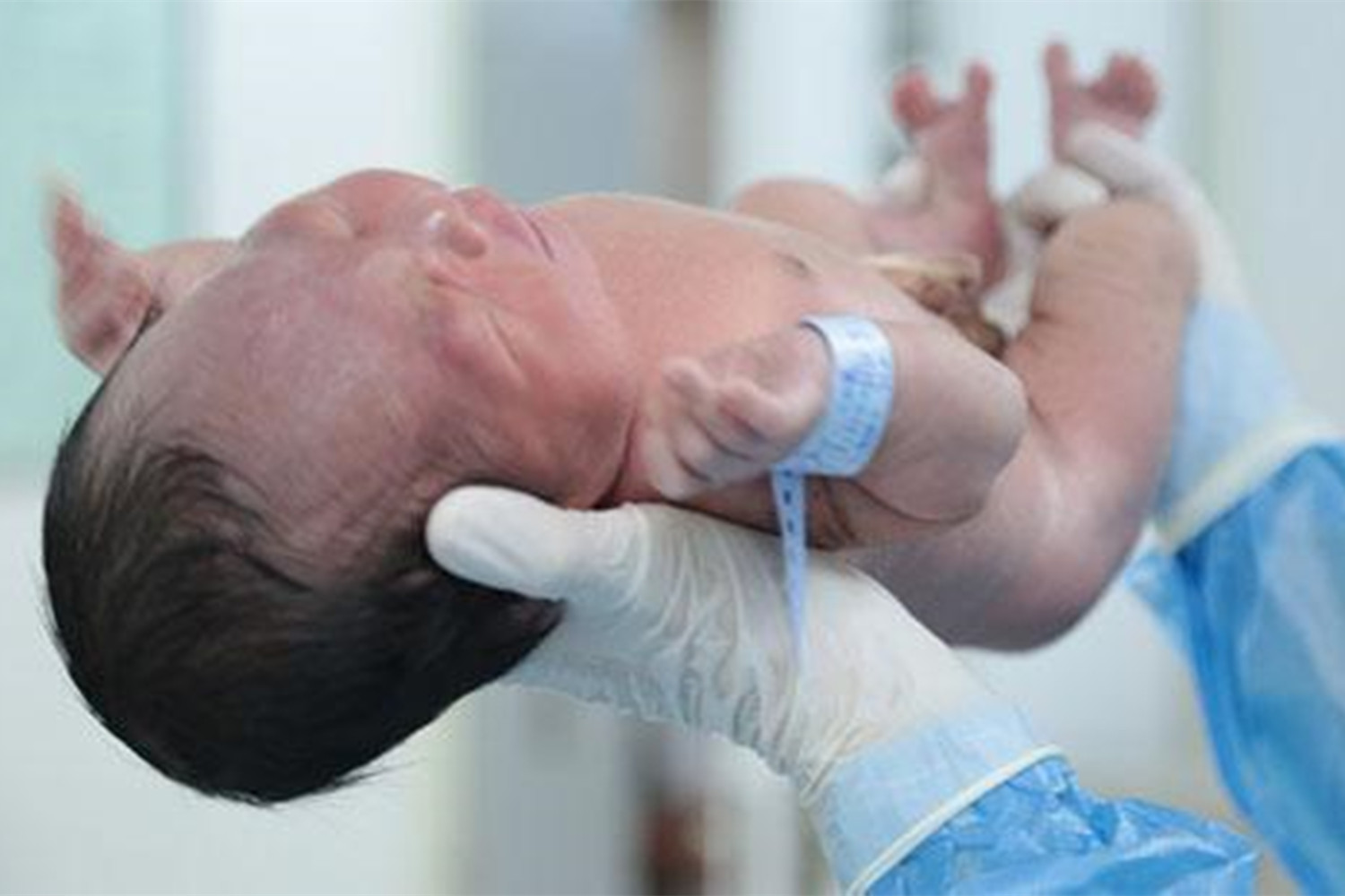 为什么怀孕的羊水叫羊水,为啥胎儿生存的水叫羊水