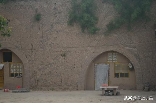 农村山里的窑洞,宁县土窑洞