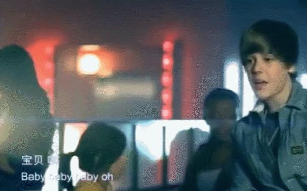 贾斯汀比伯浪了一圈归来还是少年,贾斯汀比伯晒自曝右脸面瘫