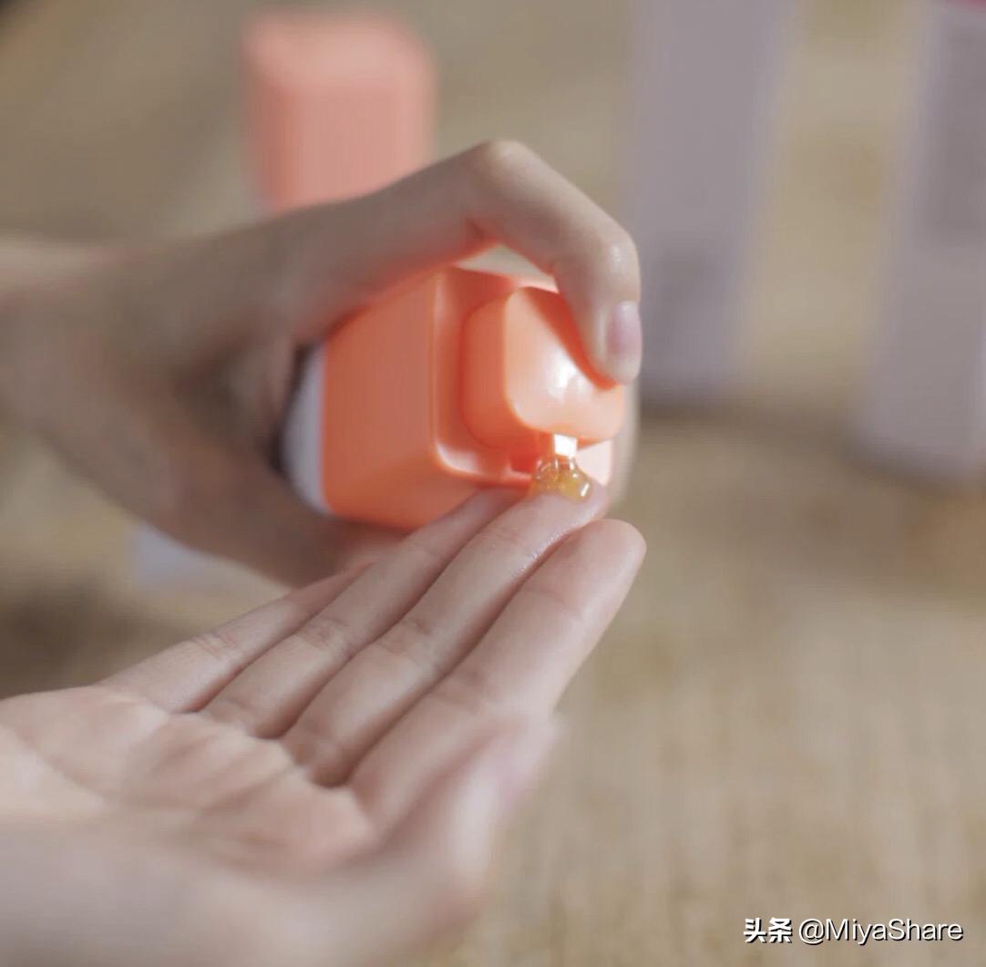 乌童黄宥明,乌童黄宥明抹额