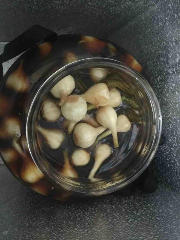 新蒜老了如何腌糖蒜,新蒜腌制糖醋蒜的简单做法