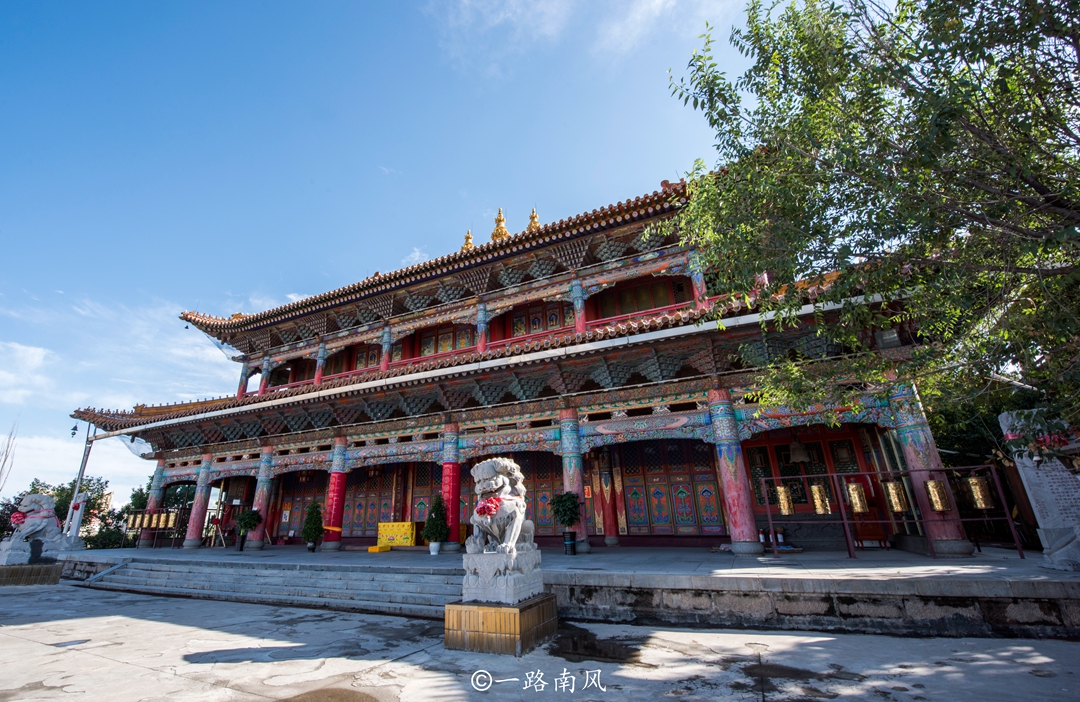 西宁一个四线城市却如此繁华,西宁城市经济发达吗