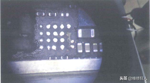 iphone6摔了之后屏幕失灵,iphone6摔坏了开不了机换屏