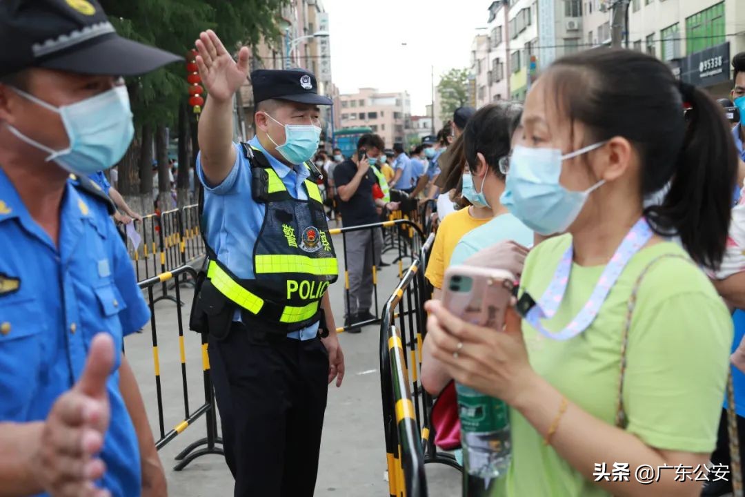 抗疫一线工作者冒着大雪坚守一线,致敬高温下的抗疫战