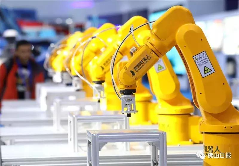 没想到，珠洽会上的机器人“样样精通”！看完觉得自己快失业了