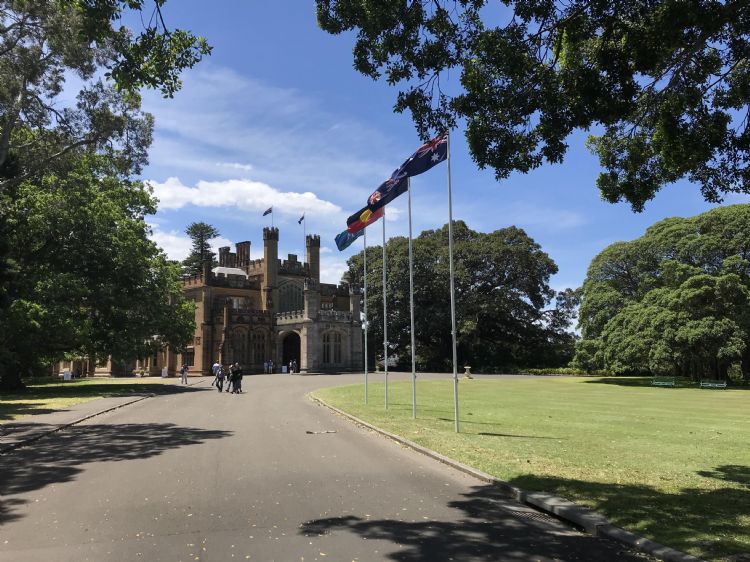 2020年澳洲留学怎么选专业,2021澳洲留学省钱攻略