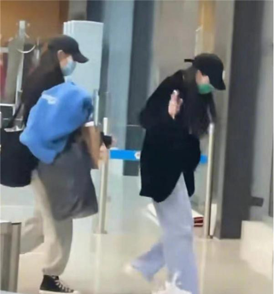 迪丽热巴沙雕走步,迪丽热巴沙雕走姿