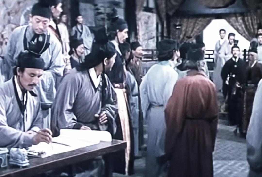 张衡发明地动仪的故事文字版,张衡发明的地动仪的故事