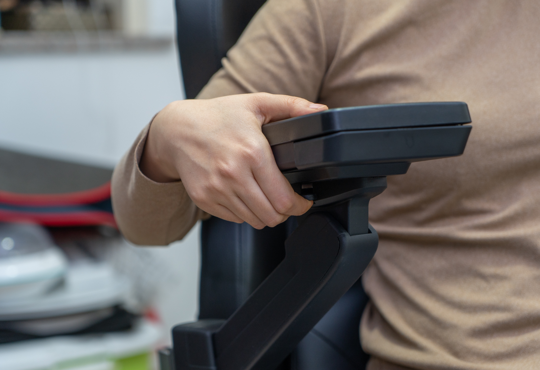 傲风电竞椅适合多高人坐,傲风电竞椅带脚托实际体验