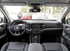 jeep自由光对比红旗suv,jeep自由光和crv哪个值得买