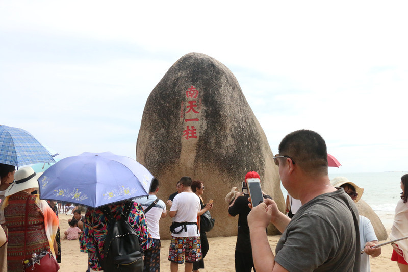 三亚一日游必买的婚纱 (三亚婚纱旅拍攻略)