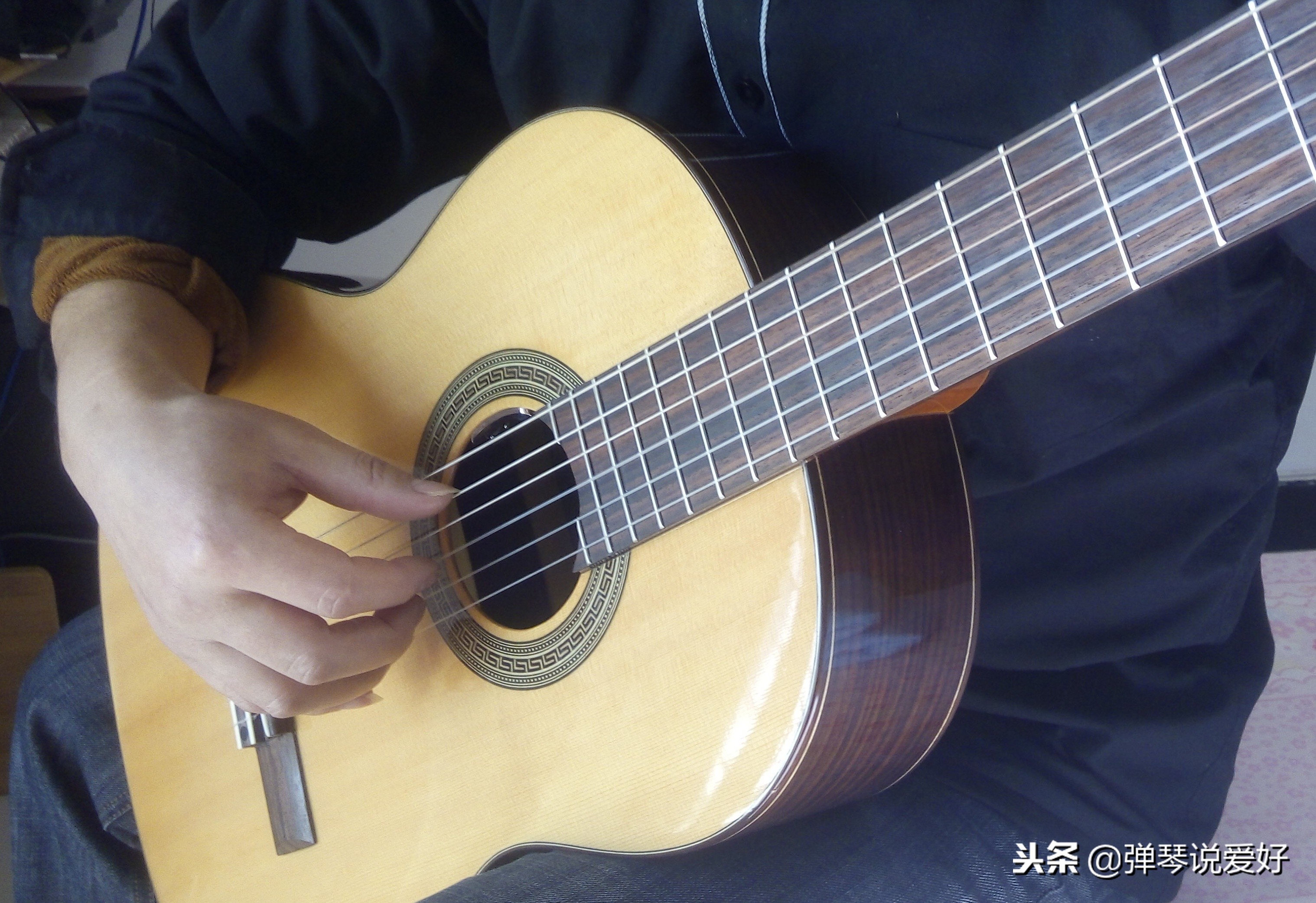 吉他新手自学到底应该怎么练,自学吉他之后怎么突破