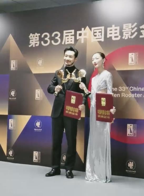 张艺谋说，她会成为“周冬雨的接班人”