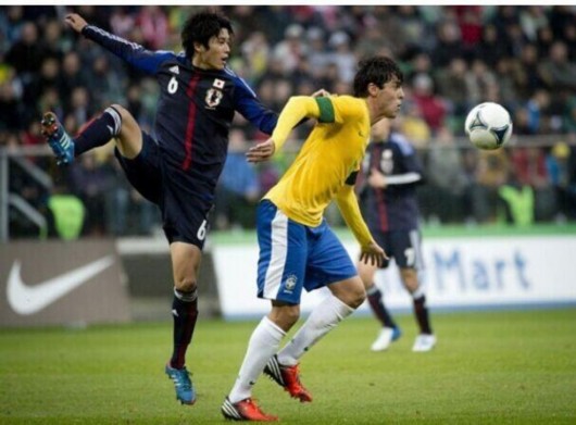 殊途同归的亚洲一流：中国篮球一路向西，日本足球一路往南