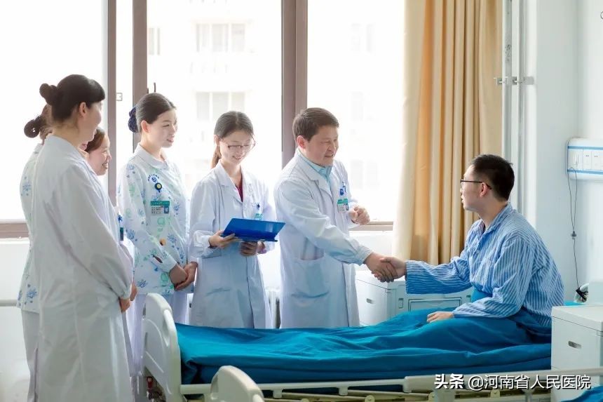 女孩讲述自己的心酸史,十四岁女孩讲述自己辛酸史