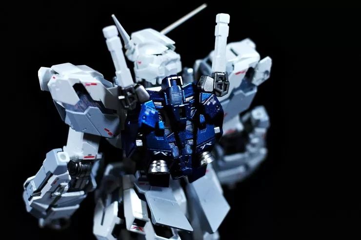 欣赏：有了这*独台**角兽，就不用去台场了！