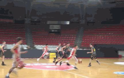 16岁中国后卫,中国篮球14岁后卫