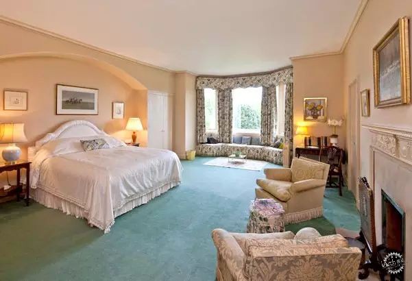 梅西和c罗谁豪宅最好,c罗梅西内马尔家庭氛围区别