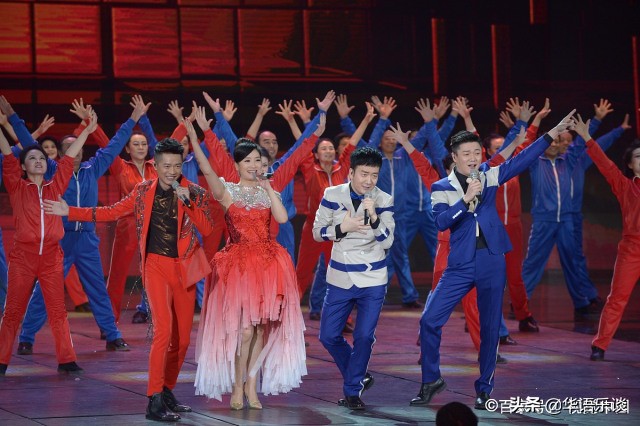 黄家驹一个歌手有什么值得崇拜,为什么有这么多人崇拜黄家驹